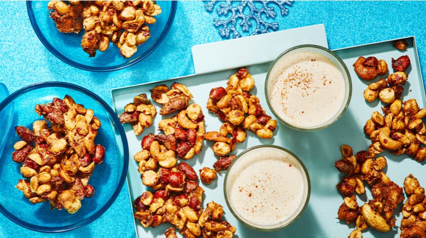 /content/dam/empire/sobeys/assets/articles/compliments/Eggnog-spiced-nuts.jpg