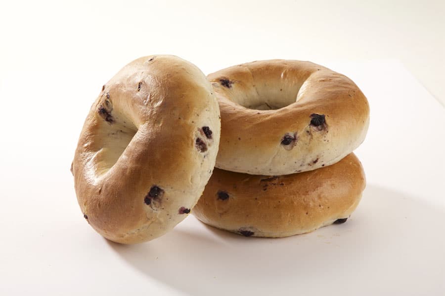 /content/dam/empire/safeway/assets/images/uploads/2022/06/blueberry-bagels.jpg