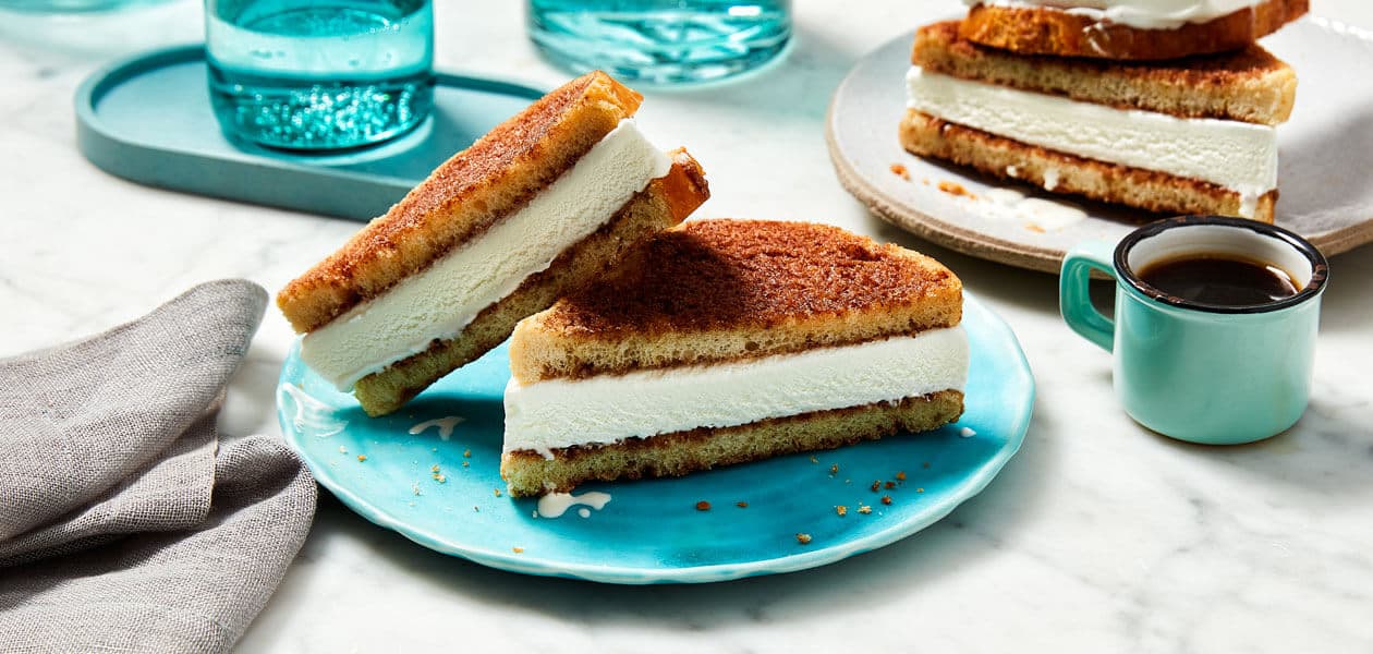 /content/dam/empire/safeway/assets/images/uploads/2025/05/BakeShop_BA_Social_CinnamonIce_Cream-Sandwiches.jpg