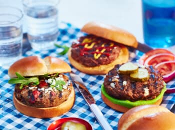 /content/dam/empire/safeway/assets/images/uploads/2025/05/Safeway-Summer-Fresh-Burgers-Group.jpg