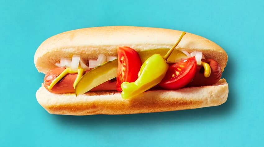 /content/dam/empire/sobeys/assets/articles/compliments/The-hello-Chicago-dog.jpg