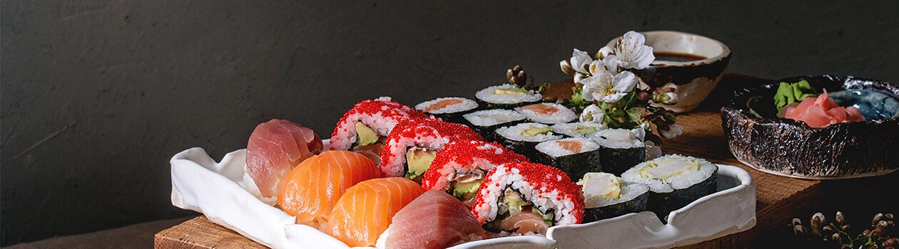 Sushi To Go – Platters & Trays