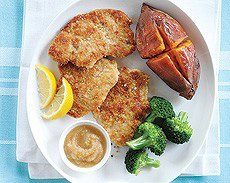 Pork Cutlets with Applesauce